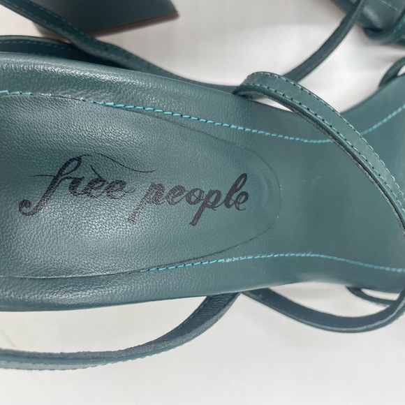 New Free People SZ 38 US 7 Niki Strappy Block Heel Square Toe Sandal Oasis Teal - Picture 6 of 7